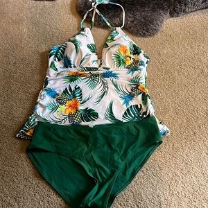 Women’s Size XL tankini